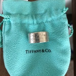 Tiffany script ring